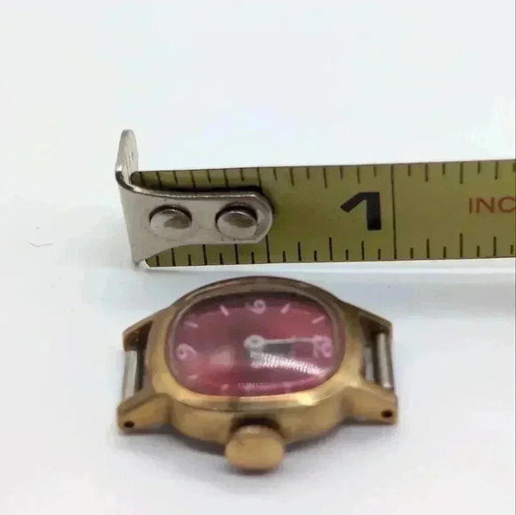 Ladies Timex Red Face Vintage Estate Watch - Picture 4 of 4